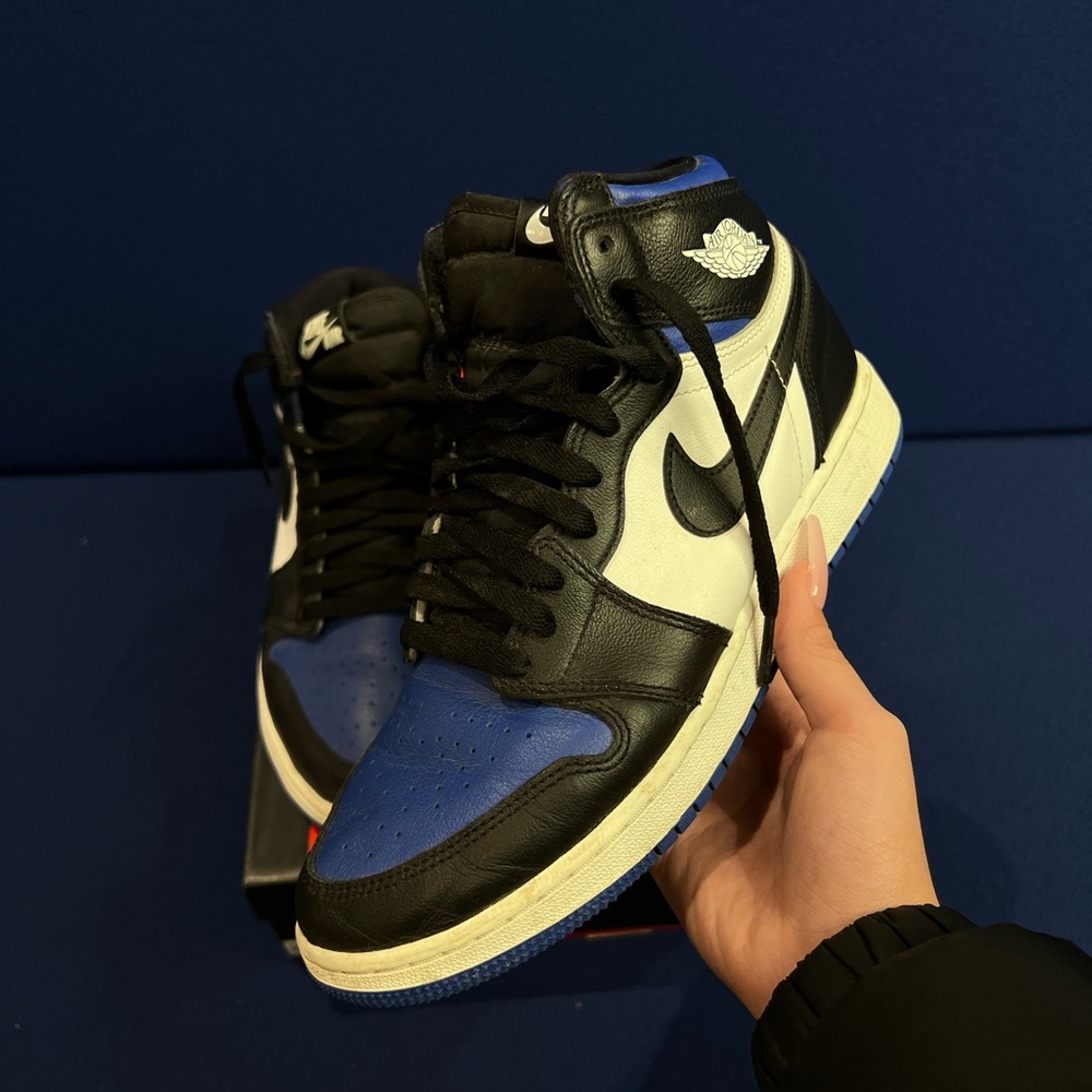 Air Jordan Retro 1 Royal Toes